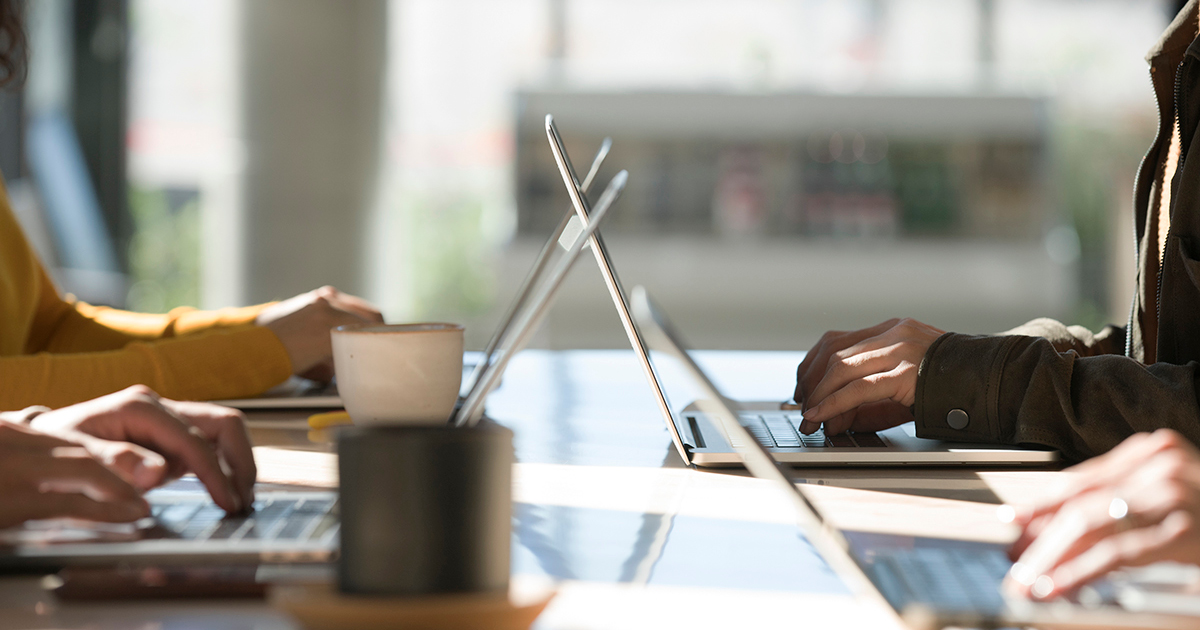 people_on_computers people on computers